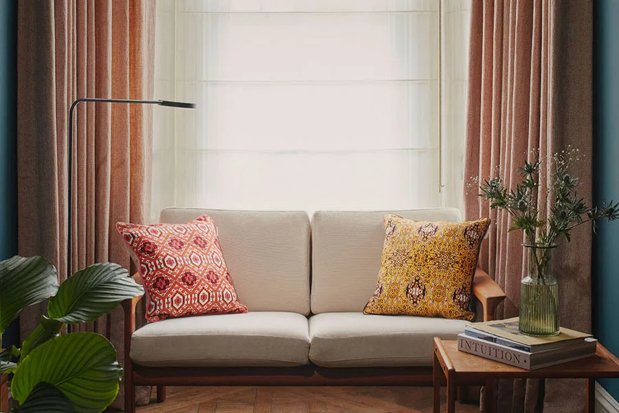 izziizzi maximalist cushions