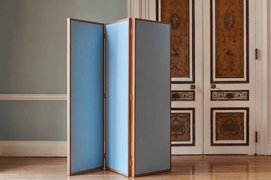maison lily blue divider screen in an interior