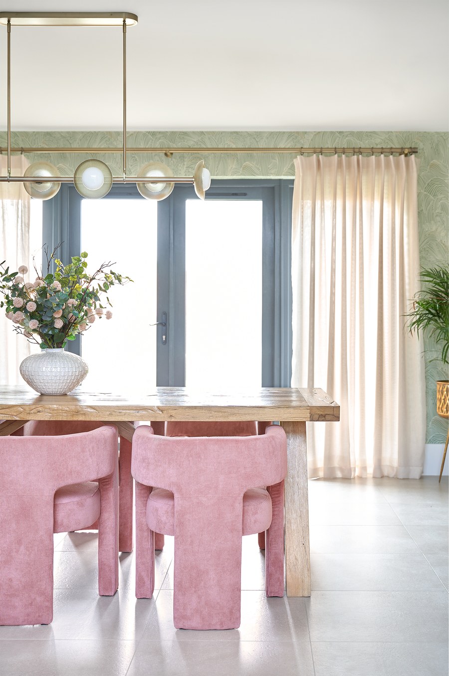 Colourful family home interior 03